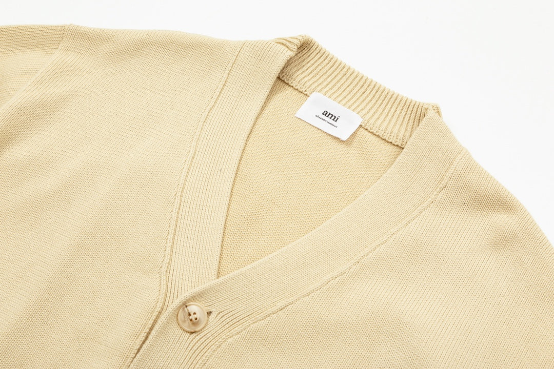 2026 AMI PARIS  Unisex  Sweater